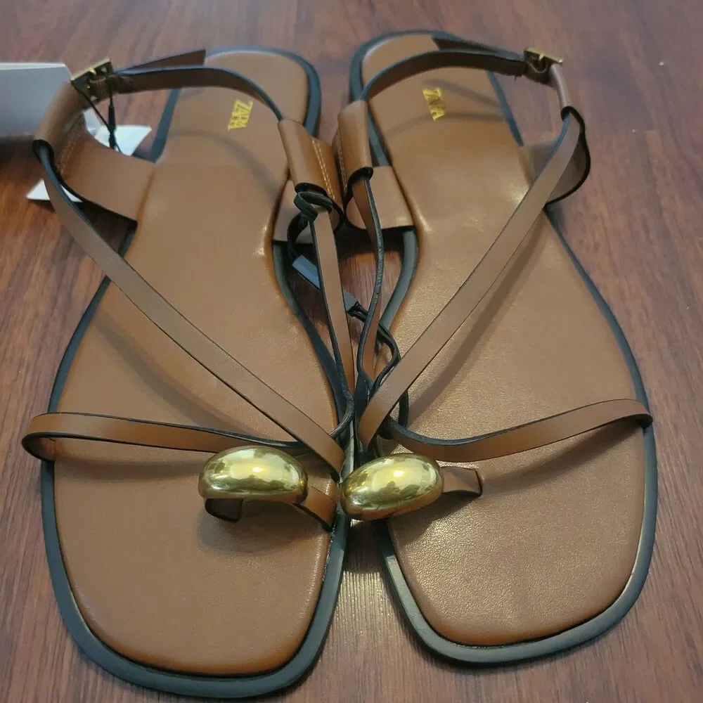 ZARA Brown Toe Ring Strappy Flat Sandals Gold Accent Women Size 8 EU 39 NWT - Picture 3 of 9